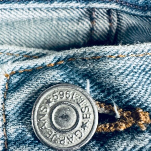2004 VTG Gap Womens Size 6 Relaxed Straight Leg Denim Jeans Made in USA - Picture 2 of 9